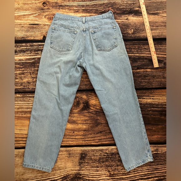 Lands End Vintage High Rise Mom Jeans Light Wash Sz. 28 / 6 - Picture 8 of 9